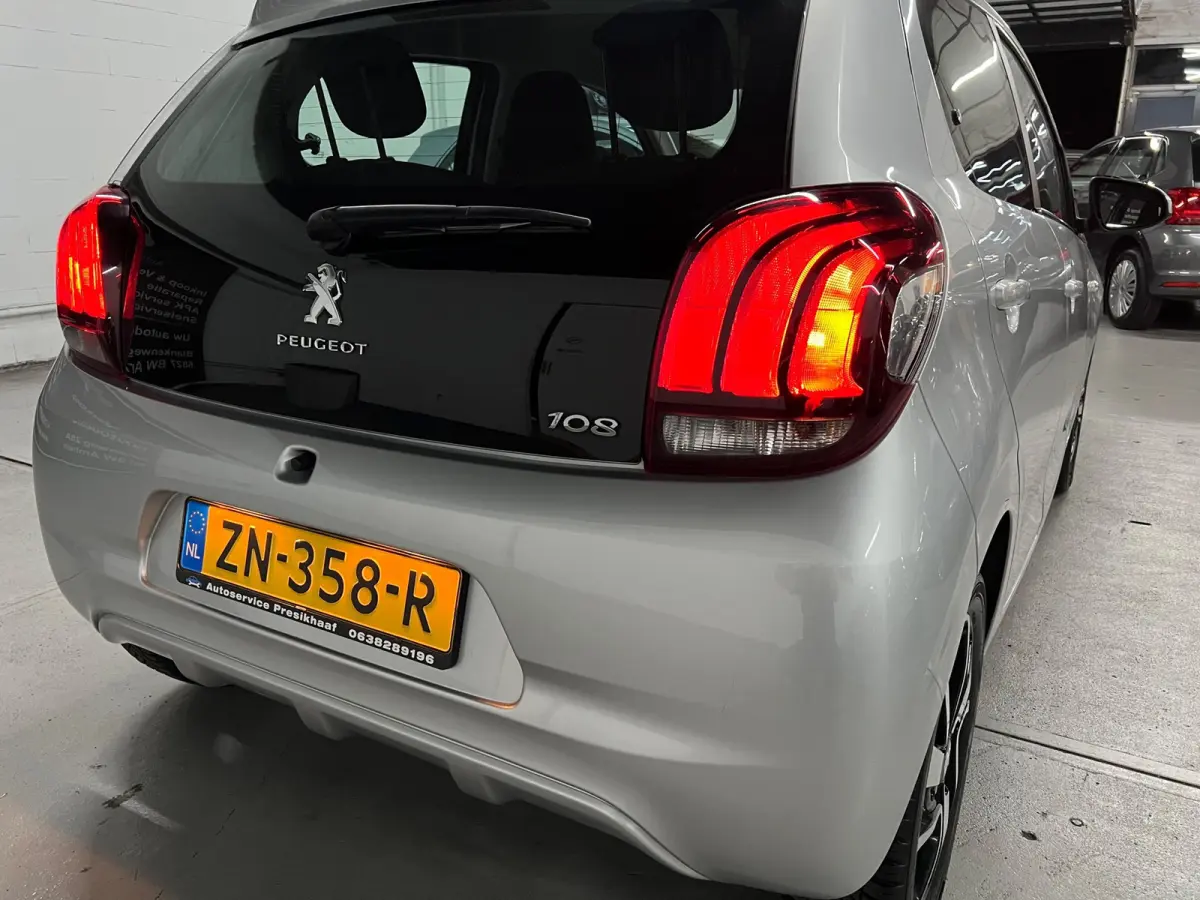 1.0 e-VTi Blue Lease Executive CAMERA / CARPLAY