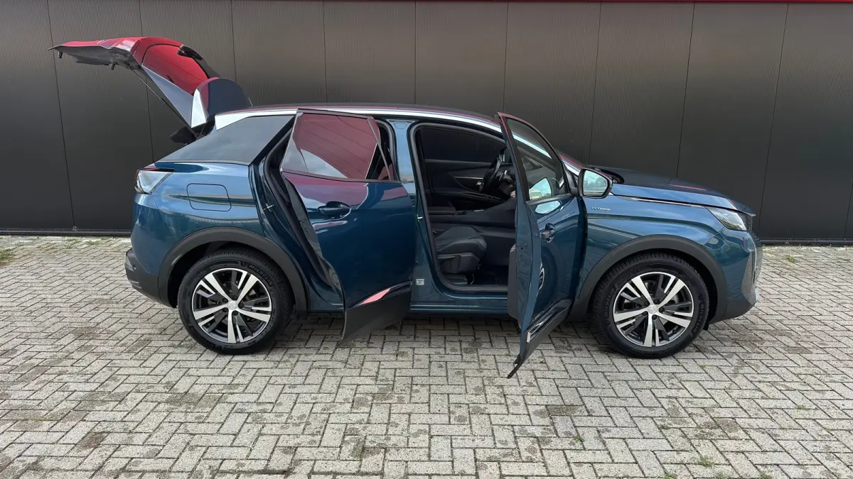 1.6 HYbrid 225 Allure Pack Business | Apple Carplay / Android Auto | Plug-in | Achteruitrij Camera | Climate Control | Navigatie | Stoelverwarming Voor | Cruise Control | | Achteruitrijcamer