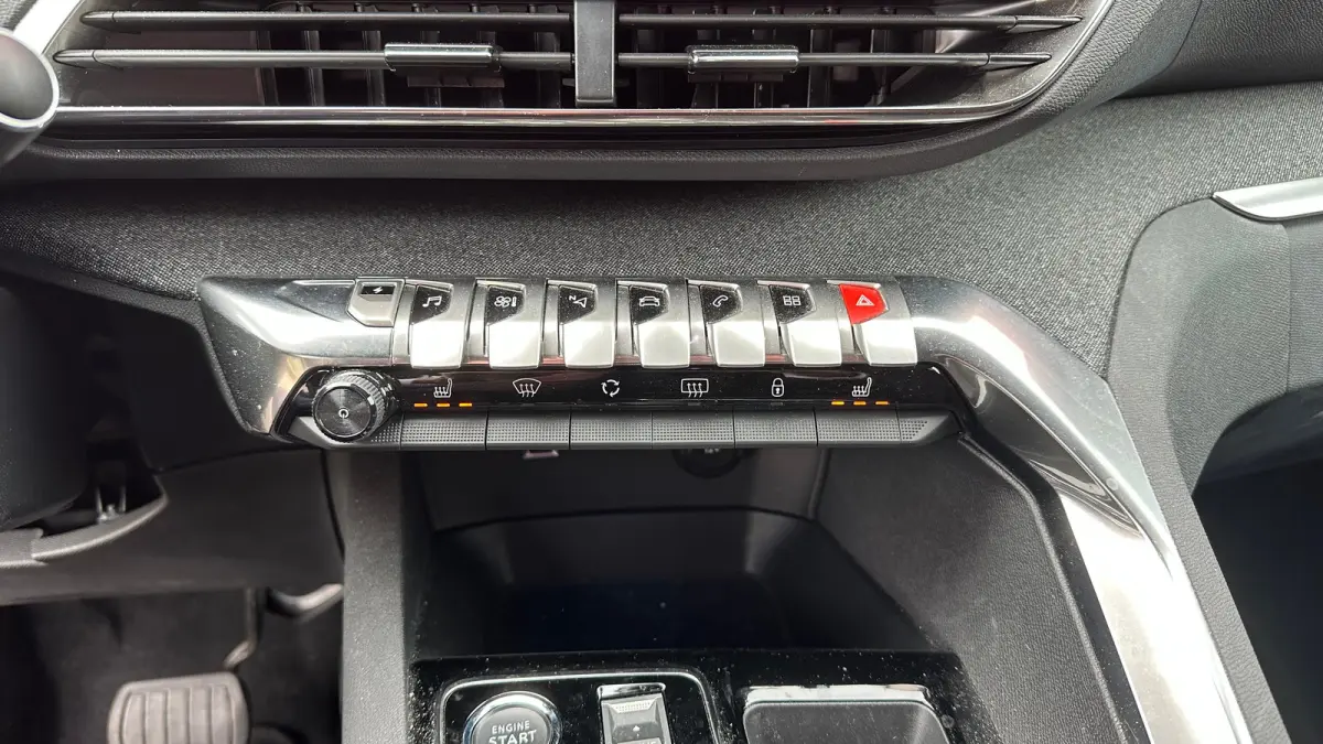 1.6 HYbrid 225 Allure Pack Business | Apple Carplay / Android Auto | Plug-in | Achteruitrij Camera | Climate Control | Navigatie | Stoelverwarming Voor | Cruise Control | | Achteruitrijcamer