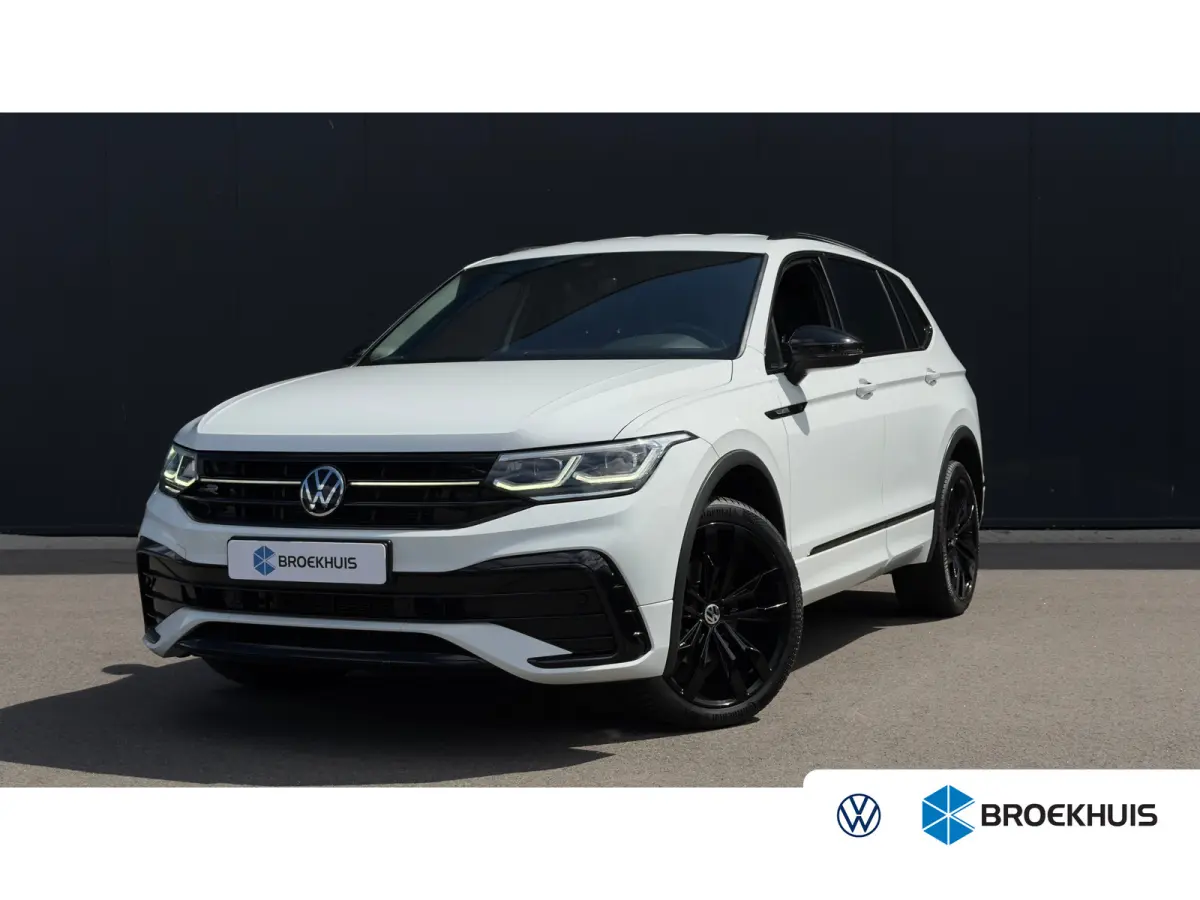 1.5TSI DSG R-Line 7st | Camera | Apple Carplay | Blackline | | Camera | Navigatie | Apple Carplay |