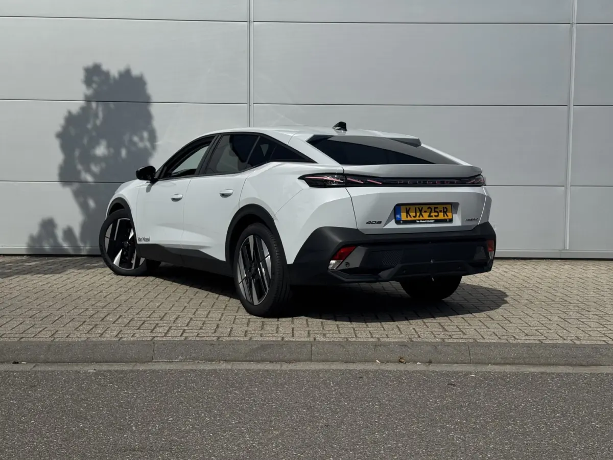 1.2 Allure Hybrid 145 | 360 camera | Adaptieve Cruise Control | Stoelverwarming | Apple Carplay/Android Auto