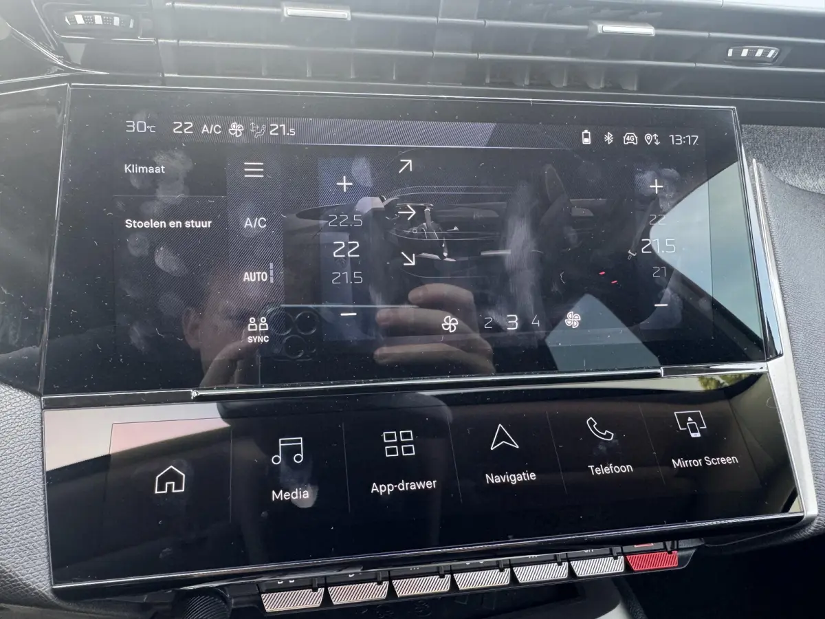 1.2 Allure Hybrid 145 | 360 camera | Adaptieve Cruise Control | Stoelverwarming | Apple Carplay/Android Auto