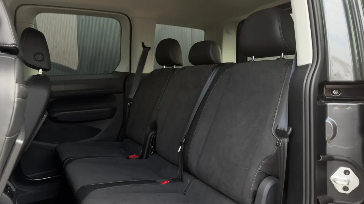 Kombi 150PK 1.5 e-Hybrid Limited Edition | Trekhaak | Led | Seizoenen Banden | Ergo Comfort stoelen | Adaptive Cruise