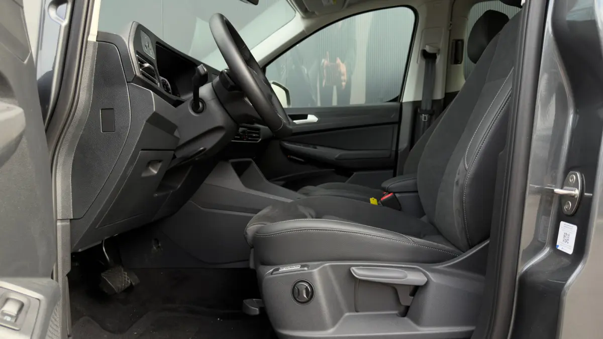 Kombi 150PK 1.5 e-Hybrid Limited Edition | Trekhaak | Led | Seizoenen Banden | Ergo Comfort stoelen | Adaptive Cruise