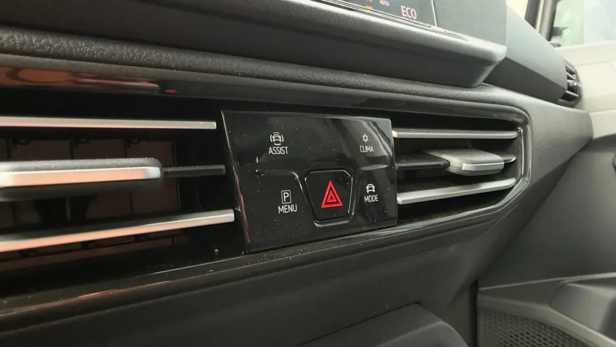 Kombi 150PK 1.5 e-Hybrid Limited Edition | Trekhaak | Led | Seizoenen Banden | Ergo Comfort stoelen | Adaptive Cruise