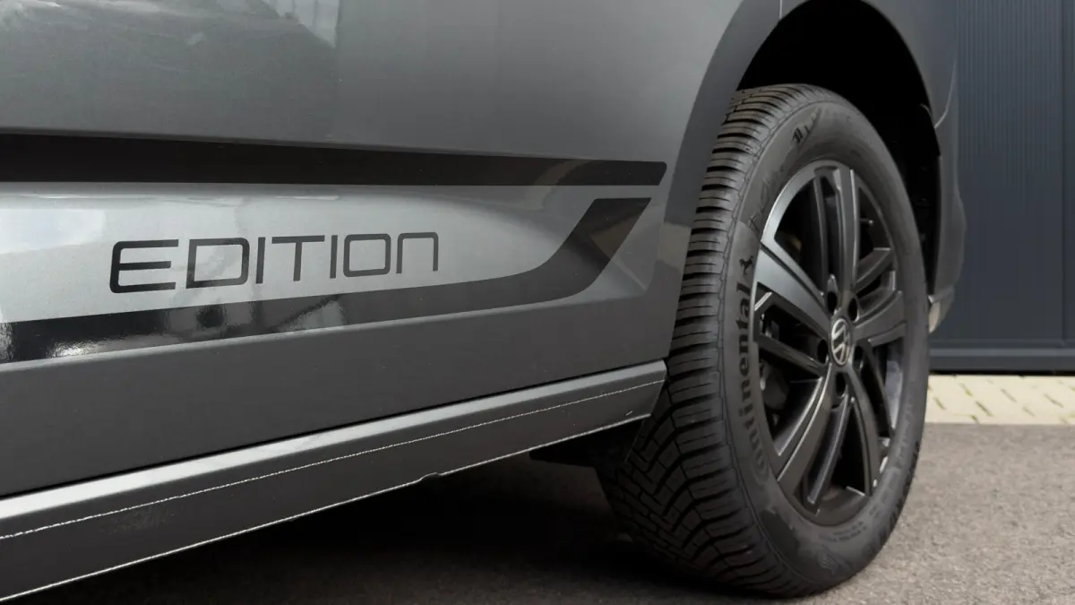 Kombi 150PK 1.5 e-Hybrid Limited Edition | Trekhaak | Led | Seizoenen Banden | Ergo Comfort stoelen | Adaptive Cruise