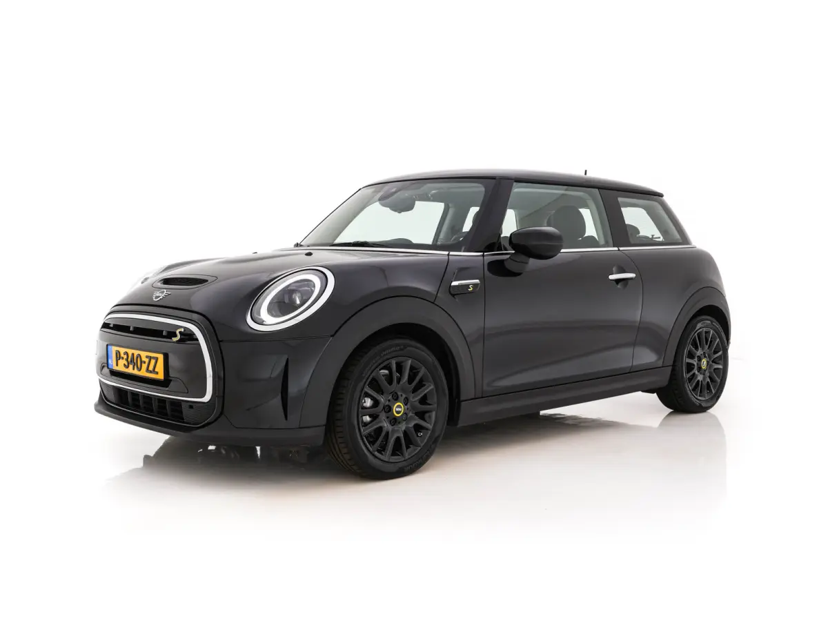 MINI Yours 33 kWh [3-Fase-11kW] {SoH-96%} (INCL-BTW) Aut. *HEATPUMP | LEATHER-ALCANTARA | FULL-LED | NAVI-FULLMAP | SPORTSEATS | AMBIENTLIGHT | DIGI-COCKPIT | DAB+ | ECC | PDC | CRUISE | 16'