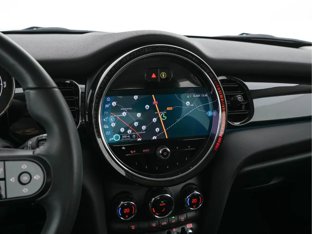 MINI Yours 33 kWh [3-Fase-11kW] {SoH-96%} (INCL-BTW) Aut. *HEATPUMP | LEATHER-ALCANTARA | FULL-LED | NAVI-FULLMAP | SPORTSEATS | AMBIENTLIGHT | DIGI-COCKPIT | DAB+ | ECC | PDC | CRUISE | 16'