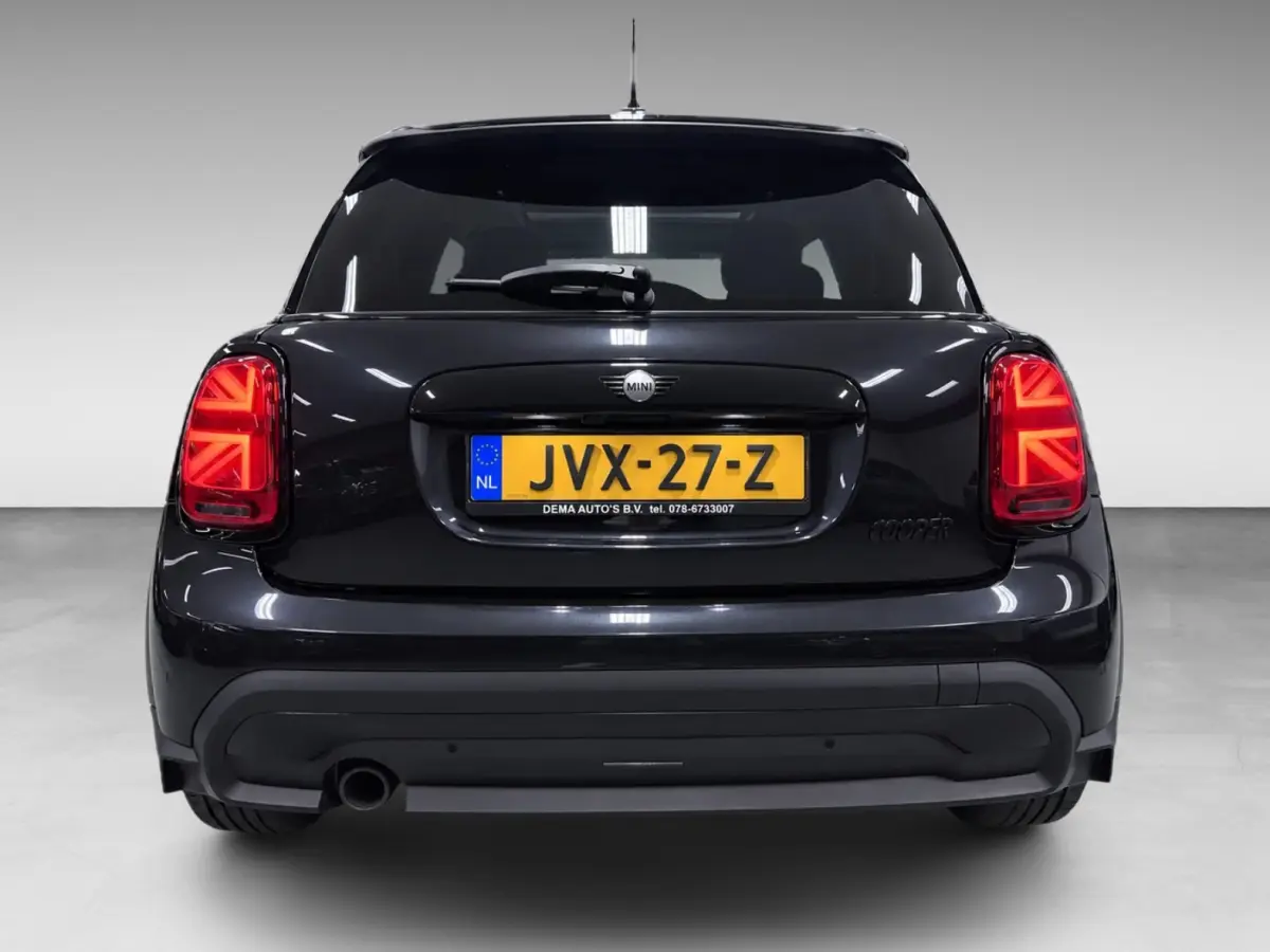 1.5 Cooper BLACK-EDITION PANO/H-UP/NAVI/CAM/DAB/CARPLAY/H-KARDON///