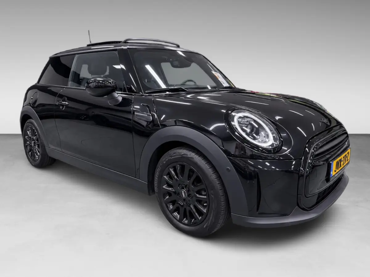 1.5 Cooper BLACK-EDITION PANO/H-UP/NAVI/CAM/DAB/CARPLAY/H-KARDON///