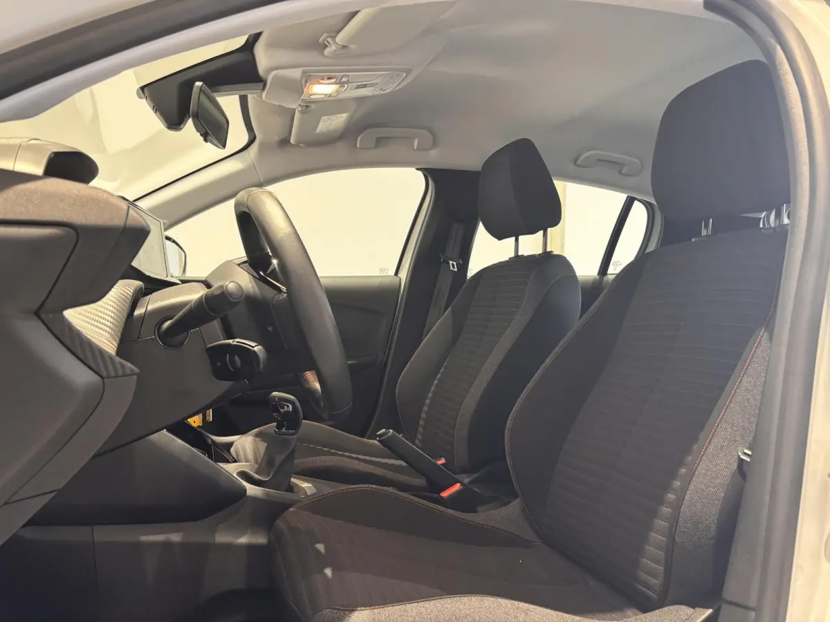 1.2 Active | APPLE CARPLAY & ANDROID AUTO | DAB | AIRCO | LED | 58 DKM |