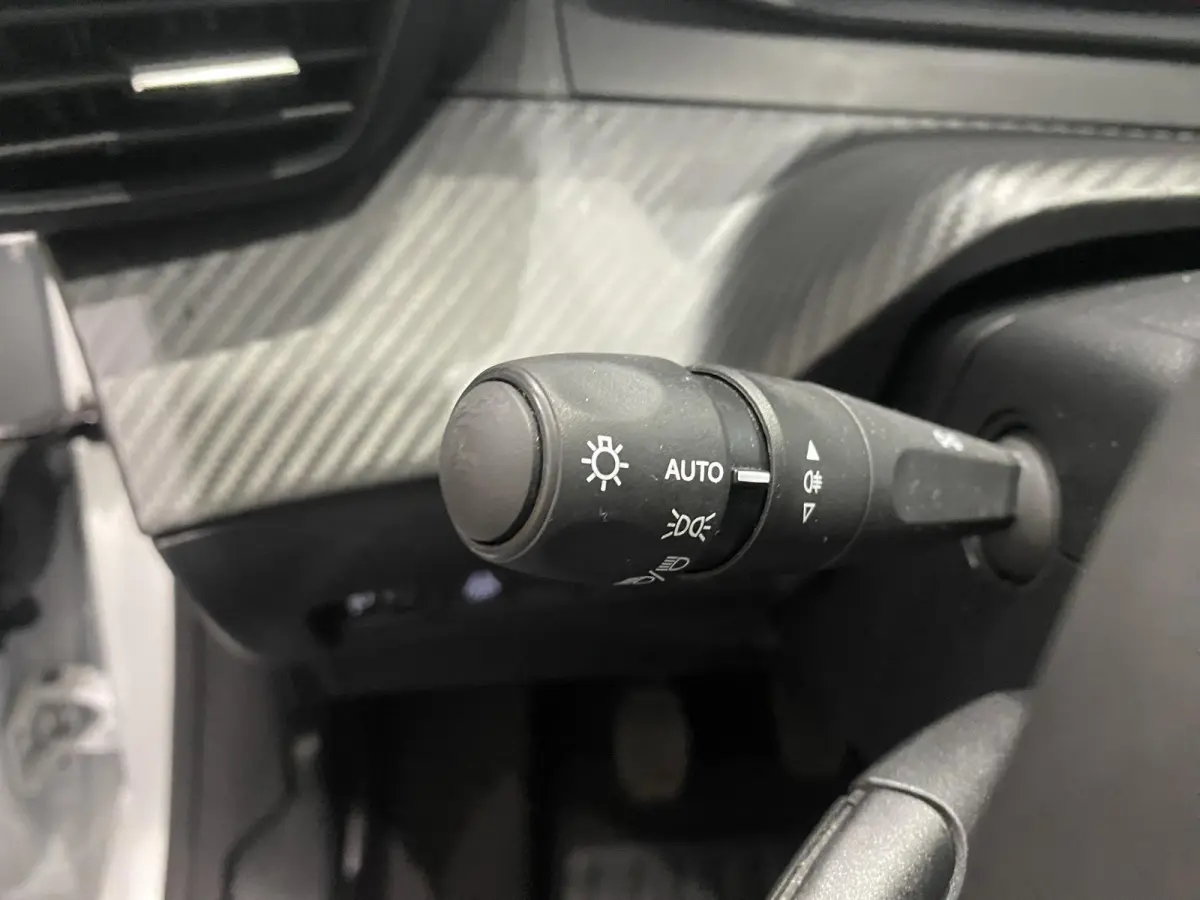 1.2 Active | APPLE CARPLAY & ANDROID AUTO | DAB | AIRCO | LED | 58 DKM |