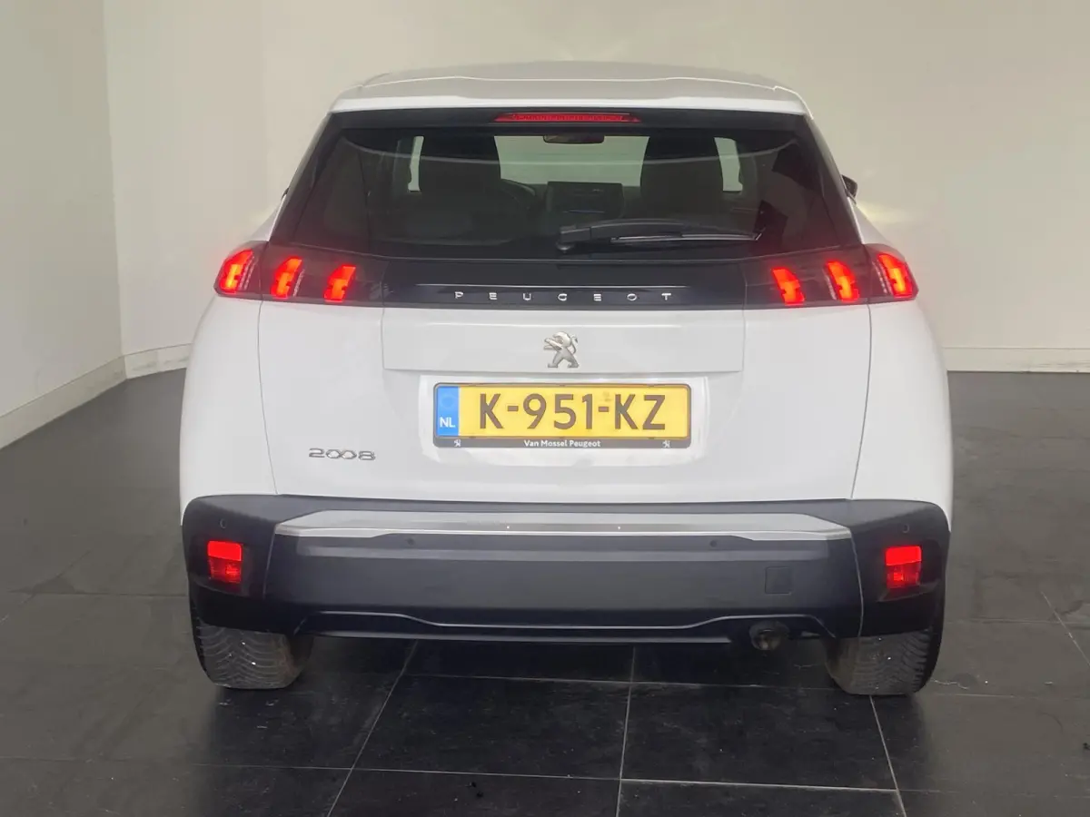 1.2 Active | 101 PK |APPLE CARPLAY & ANDROID AUTO | PDC | LMV |DAB | LED | 59 DKM |