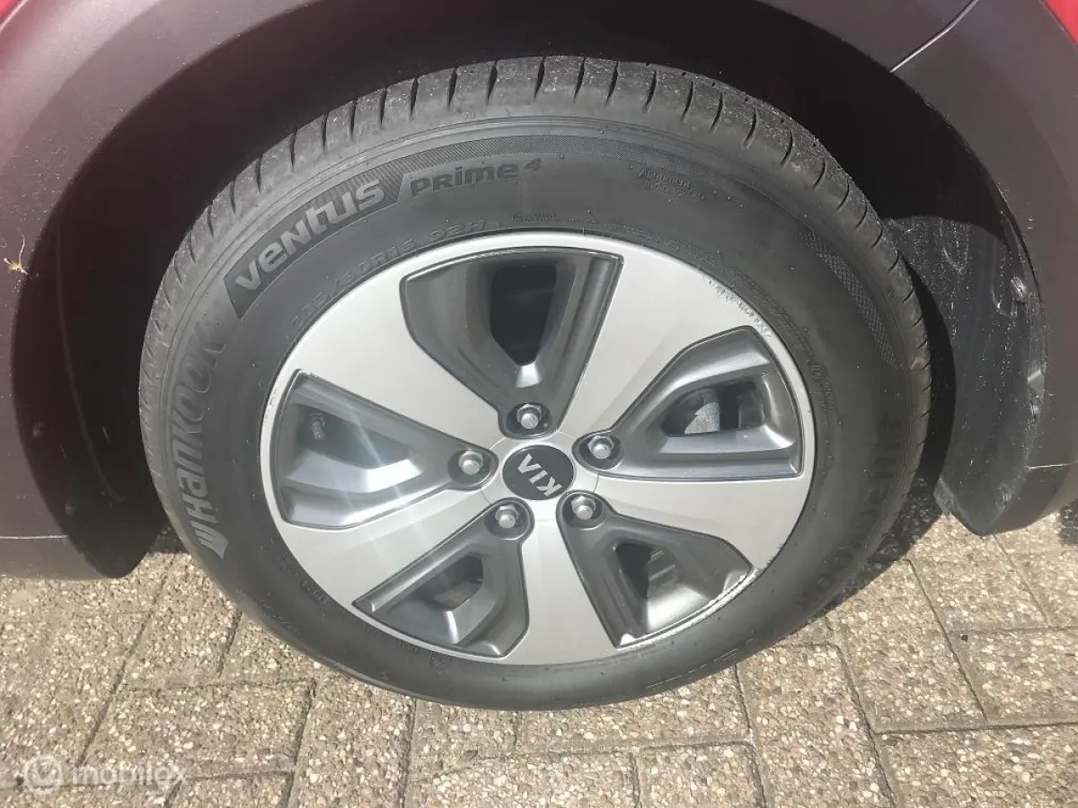 1.6 GDi Hybrid DynamicLine