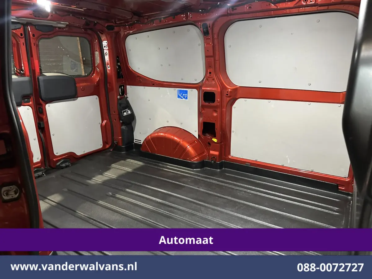 2.0 TDCI 136pk Automaat L1H1 Euro6 Airco | Camera | Navigatie | LED | LM Velgen | Apple Carplay Android Auto, Stoelverwarming, Verwarmde voorruit, Parkeersensoren, Bijrijdersbank