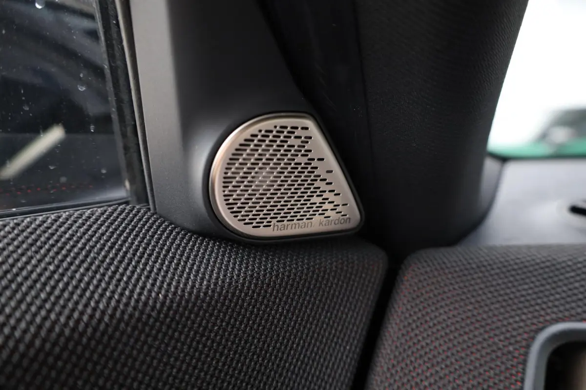 S ALL4 | John Cooper Works uitvoering | Glazen Panoramdak | Harman/Kardon | Head-Up Display | Stuur- & Stoelverwarming | Comfort Access