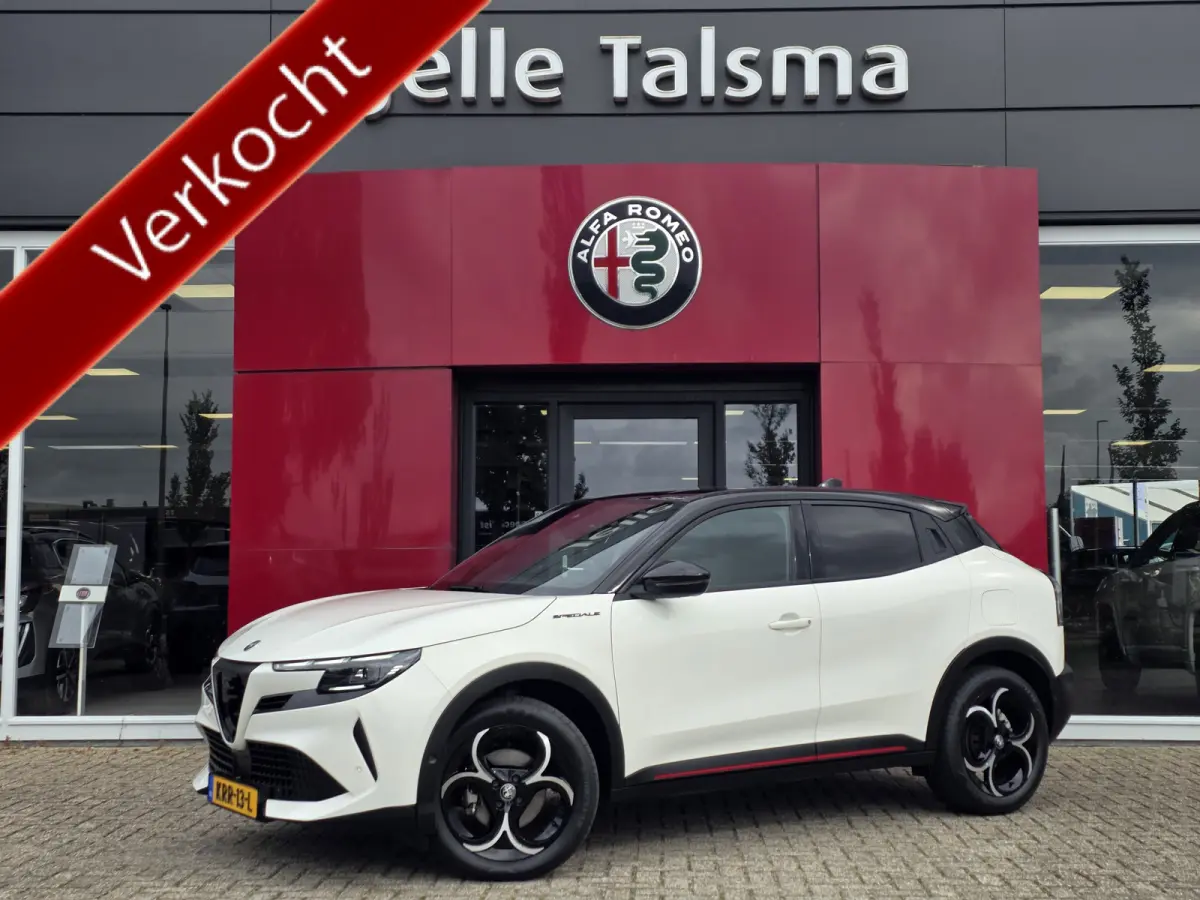 1.2 Turbo Hybrid Ibrida Speciale | Stoelverwarming\Massage | Camera | Pack techno | Electrische kofferklep | Camera achter | Apple Carplay/Android auto