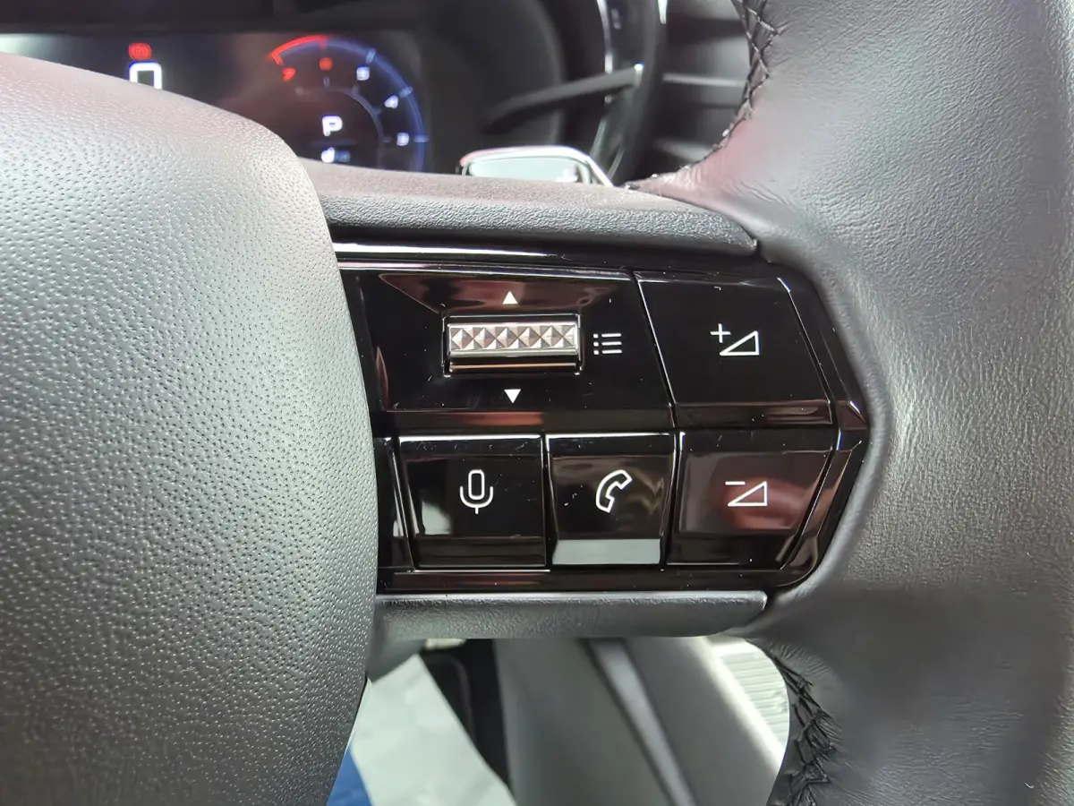 1.2 Turbo Hybrid Ibrida Speciale | Stoelverwarming\Massage | Camera | Pack techno | Electrische kofferklep | Camera achter | Apple Carplay/Android auto