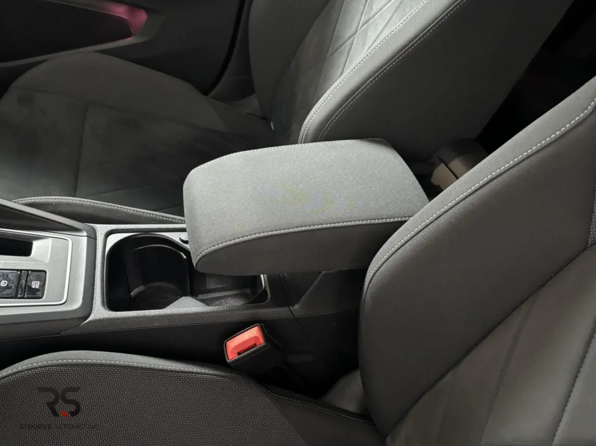 1.5 eTSI Style | LED | Pano | ACC | Virtual | CarPlay | Trekh | Velours | DAB | Clima | Org NL |