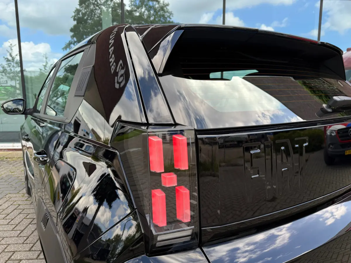 1.2 Hybrid ICON - Automaat - Media - Airco - Nieuw!! - Org.NL