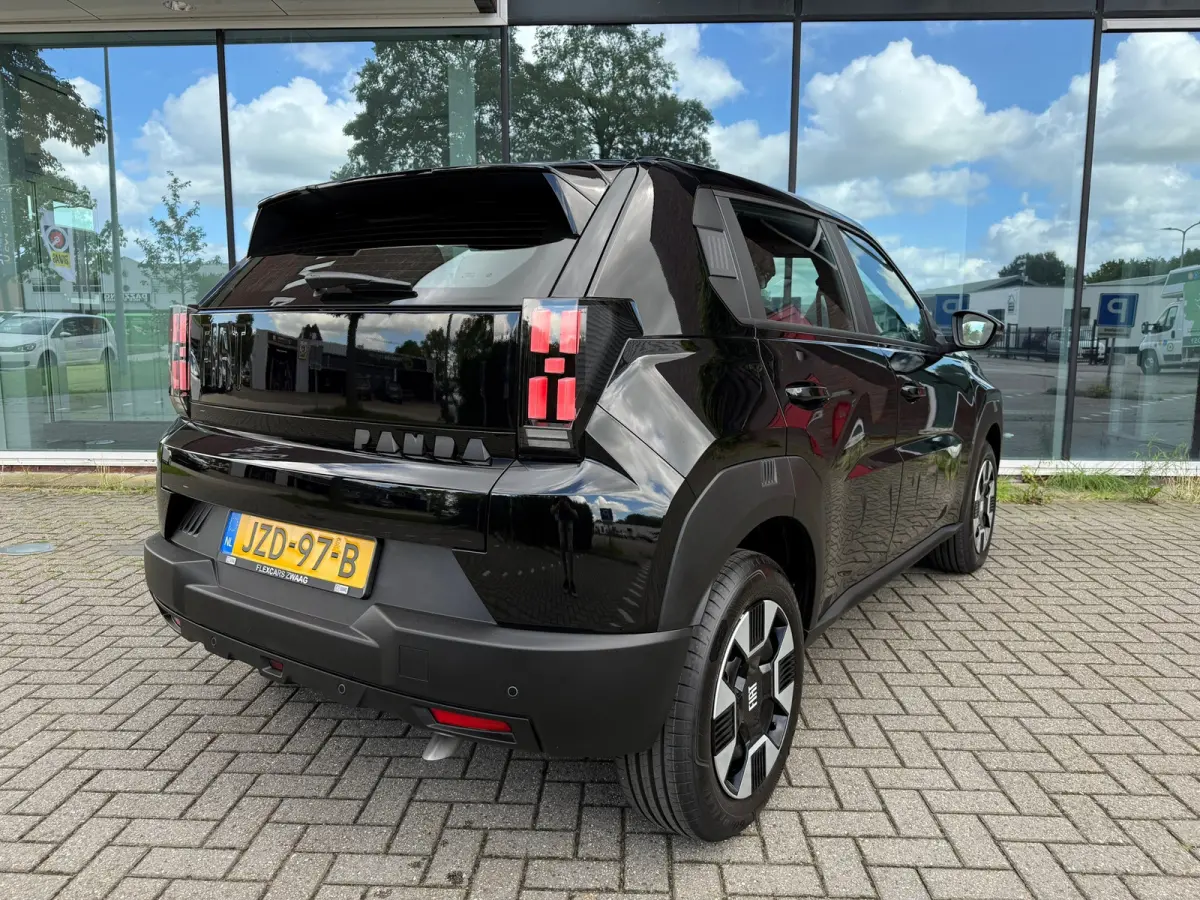 1.2 Hybrid ICON - Automaat - Media - Airco - Nieuw!! - Org.NL