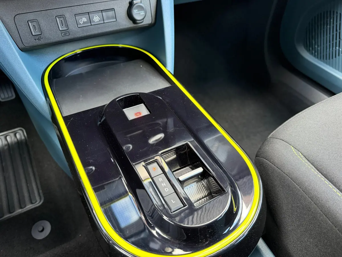 1.2 Hybrid ICON - Automaat - Media - Airco - Nieuw!! - Org.NL