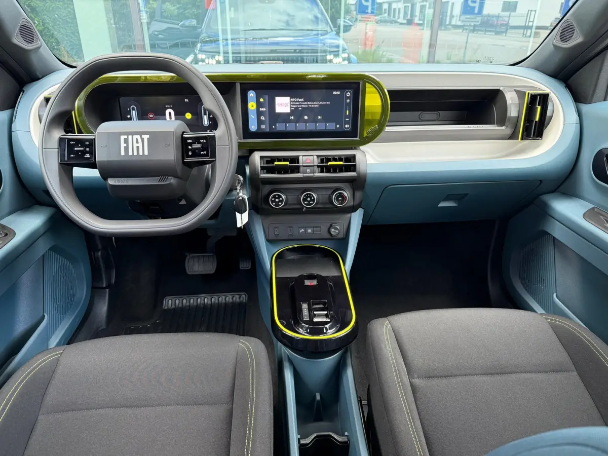 1.2 Hybrid ICON - Automaat - Media - Airco - Nieuw!! - Org.NL