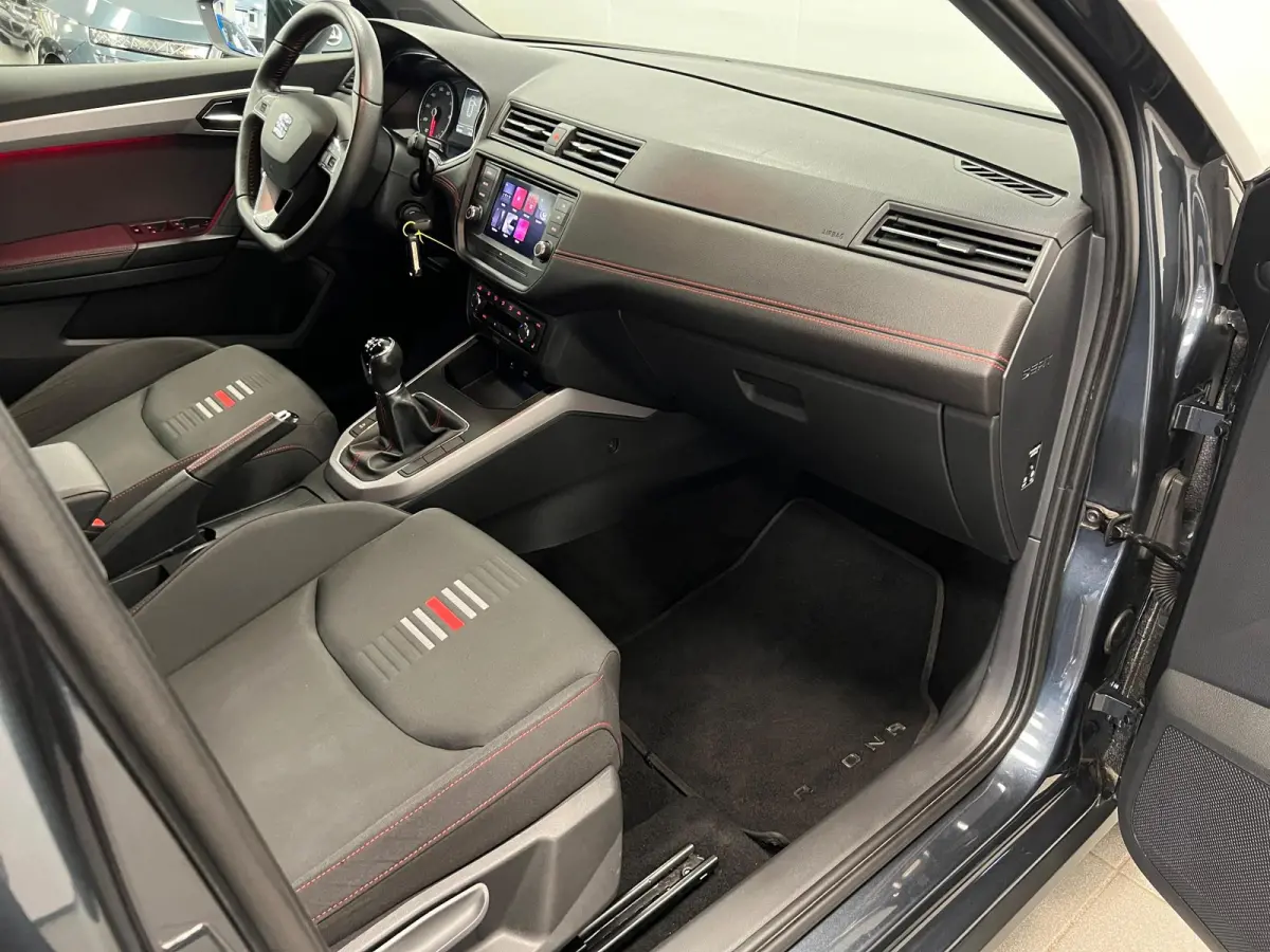 1.0 TSI FR Business Intense / stoelverw / trekh. /