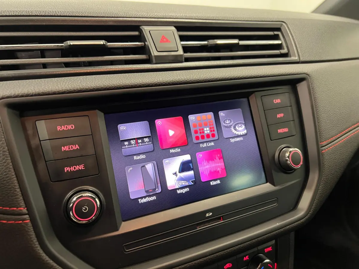 1.0 TSI FR Business Intense / stoelverw / trekh. /