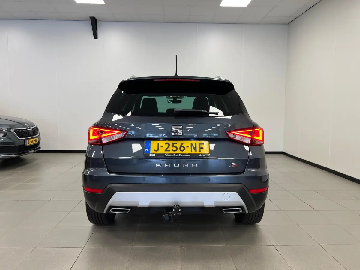 1.0 TSI FR Business Intense / stoelverw / trekh. /