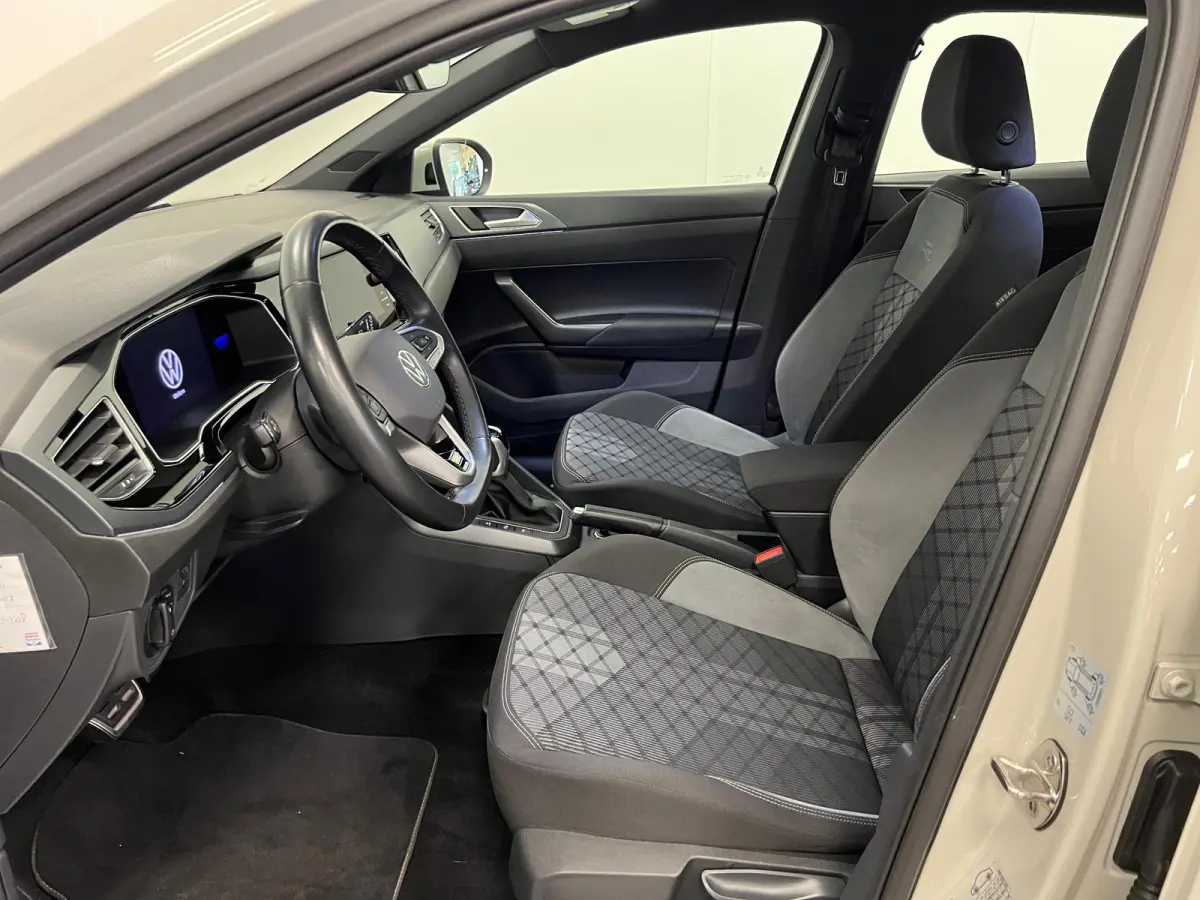 1.0 TSI R-LINE - AUTOMAAT - Business / Stoelverw. / Trekh. /