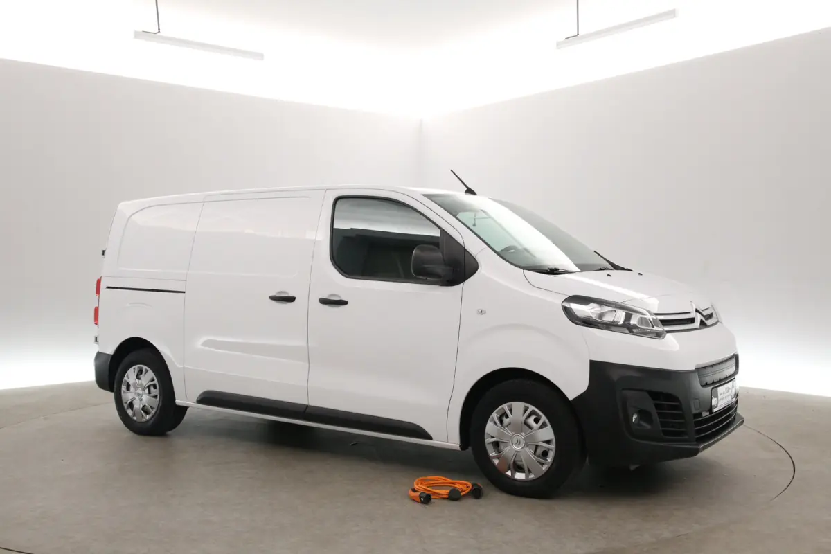 L2H1 75 kWh | Snelladen | SOH 92% | Airco | Cruise | Carplay | 3 Zits