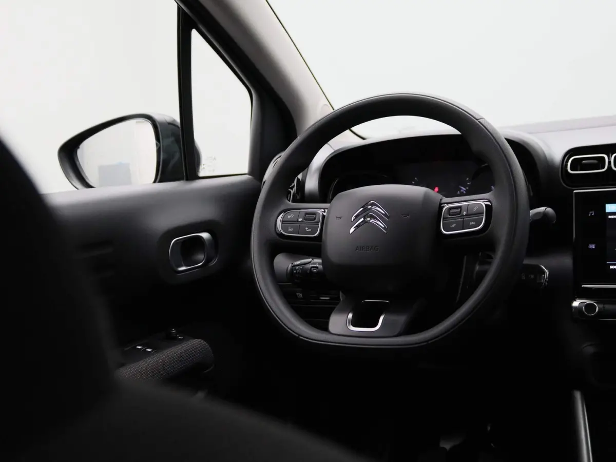 1.2 Feel | 110 PK | CRUISE CONTROL   AIRCO -|APPLE CARPLAY / ANDROID | 67 DKM |