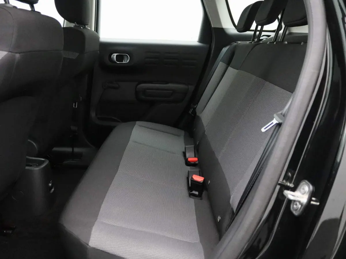 1.2 Feel | 110 PK | CRUISE CONTROL   AIRCO -|APPLE CARPLAY / ANDROID | 67 DKM |