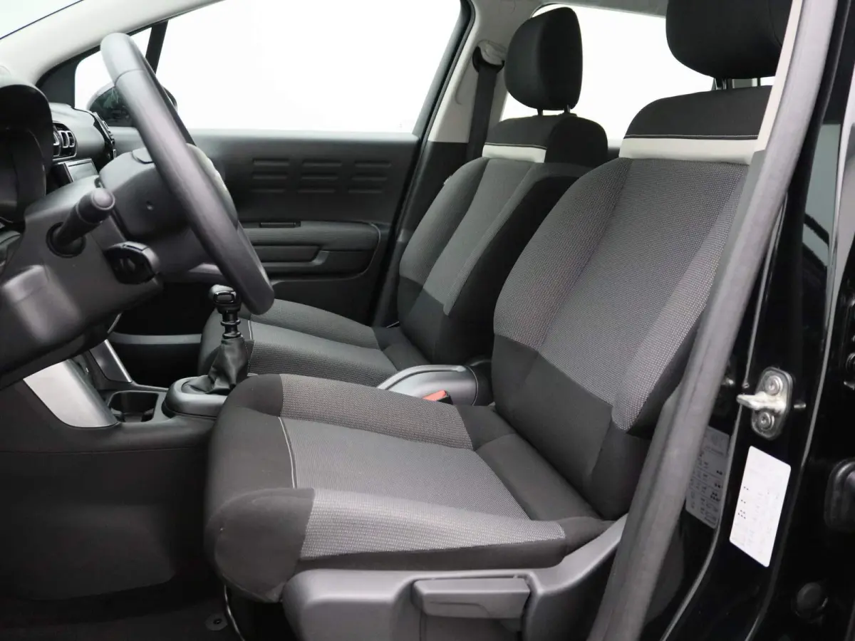 1.2 Feel | 110 PK | CRUISE CONTROL   AIRCO -|APPLE CARPLAY / ANDROID | 67 DKM |
