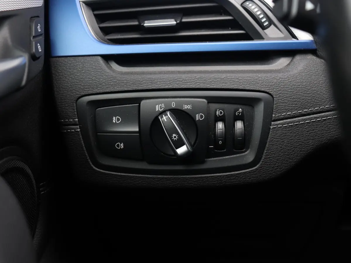 xDrive25e | Executive | M Sportpakket | Panodak | Trekhaak | Head-Up | Driving Assistant Plus | Parking Pack | Comfort Access | SoH 84% | 18'' LMV