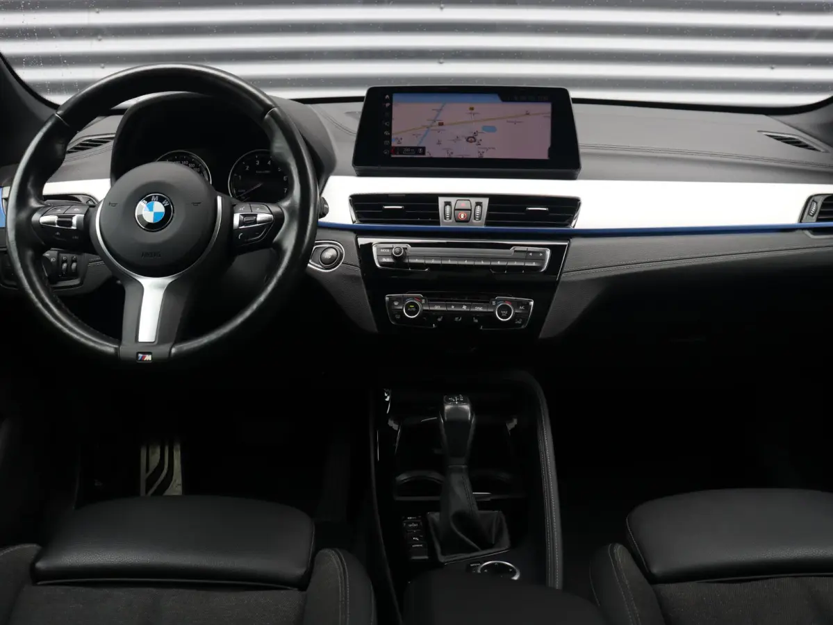 xDrive25e | Executive | M Sportpakket | Panodak | Trekhaak | Head-Up | Driving Assistant Plus | Parking Pack | Comfort Access | SoH 84% | 18'' LMV