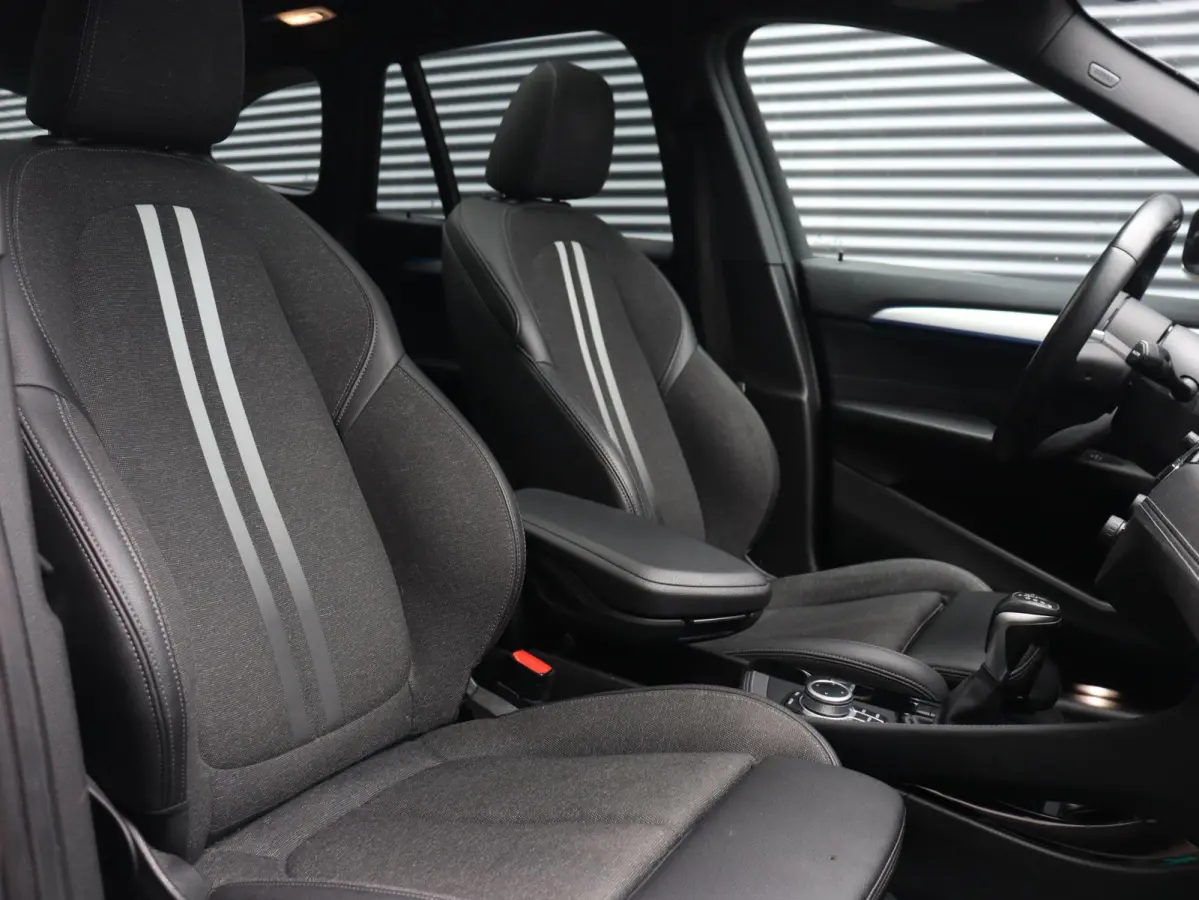 xDrive25e | Executive | M Sportpakket | Panodak | Trekhaak | Head-Up | Driving Assistant Plus | Parking Pack | Comfort Access | SoH 84% | 18'' LMV