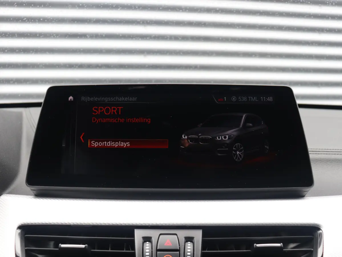 xDrive25e | Executive | M Sportpakket | Panodak | Trekhaak | Head-Up | Driving Assistant Plus | Parking Pack | Comfort Access | SoH 84% | 18'' LMV