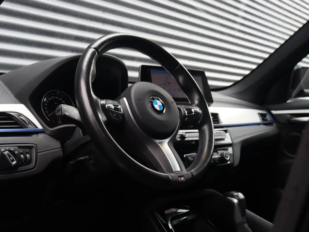 xDrive25e | Executive | M Sportpakket | Panodak | Trekhaak | Head-Up | Driving Assistant Plus | Parking Pack | Comfort Access | SoH 84% | 18'' LMV