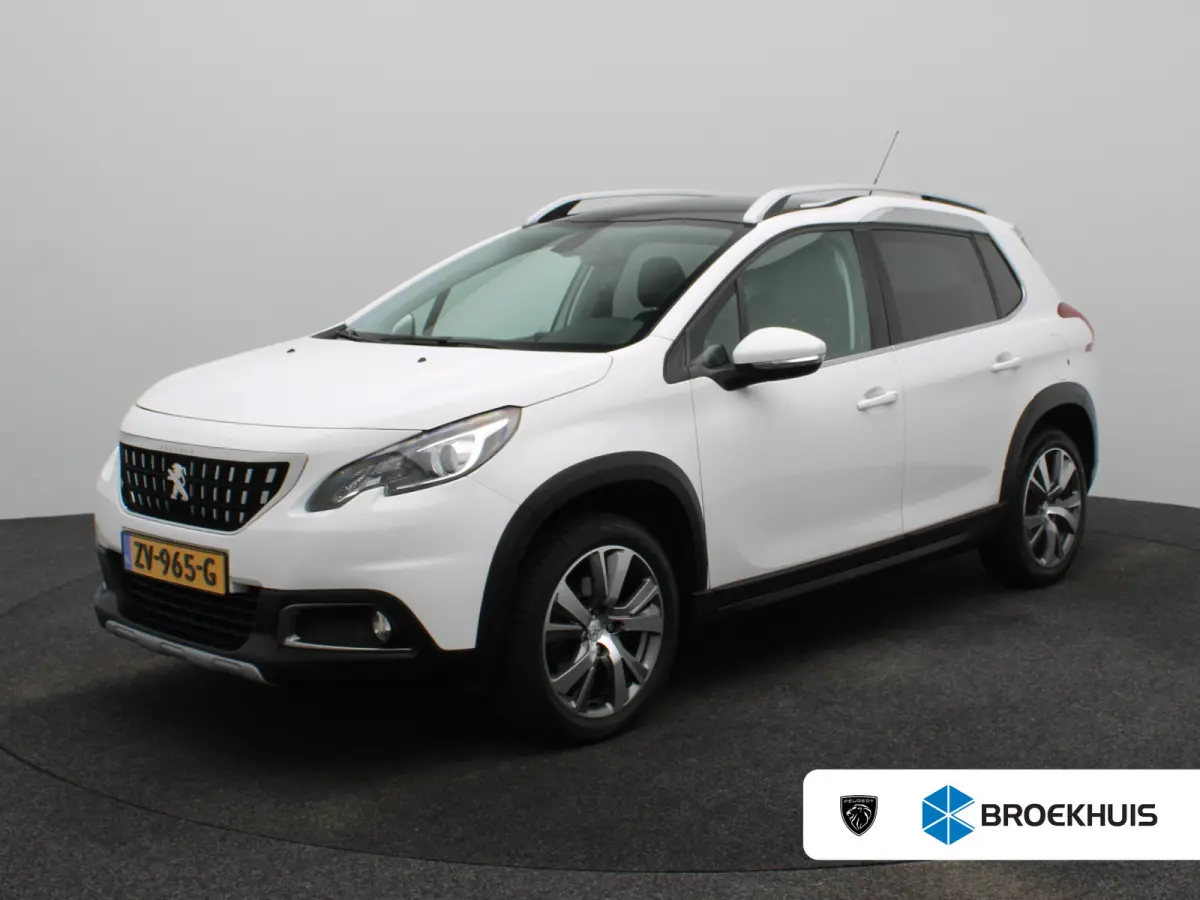 1.2 PureTech Allure Panormadak | Parkeersenoren | Camera | Navigatie | Climat Control | Cruise Control | 17" Lichtmetalen Velgen