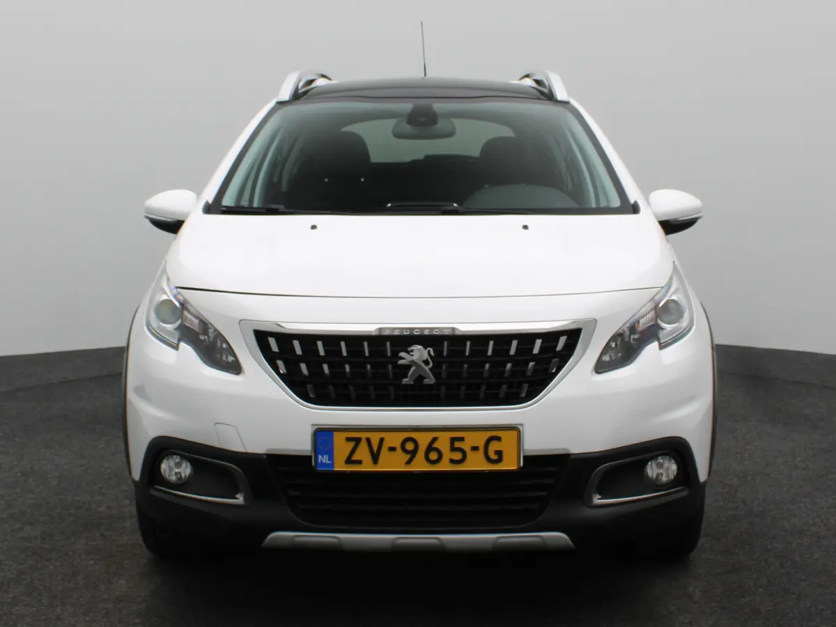 1.2 PureTech Allure Panormadak | Parkeersenoren | Camera | Navigatie | Climat Control | Cruise Control | 17" Lichtmetalen Velgen