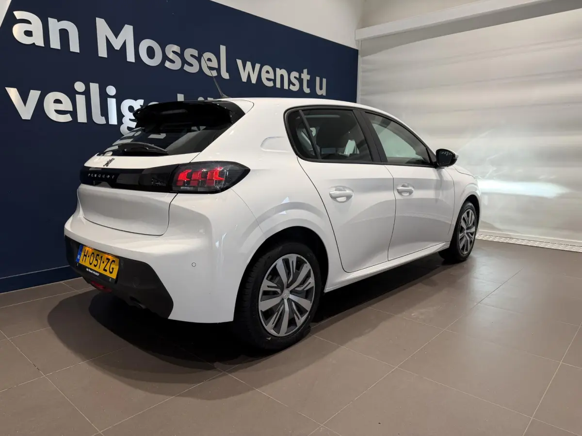1.2 PureTech Blue Lease Active