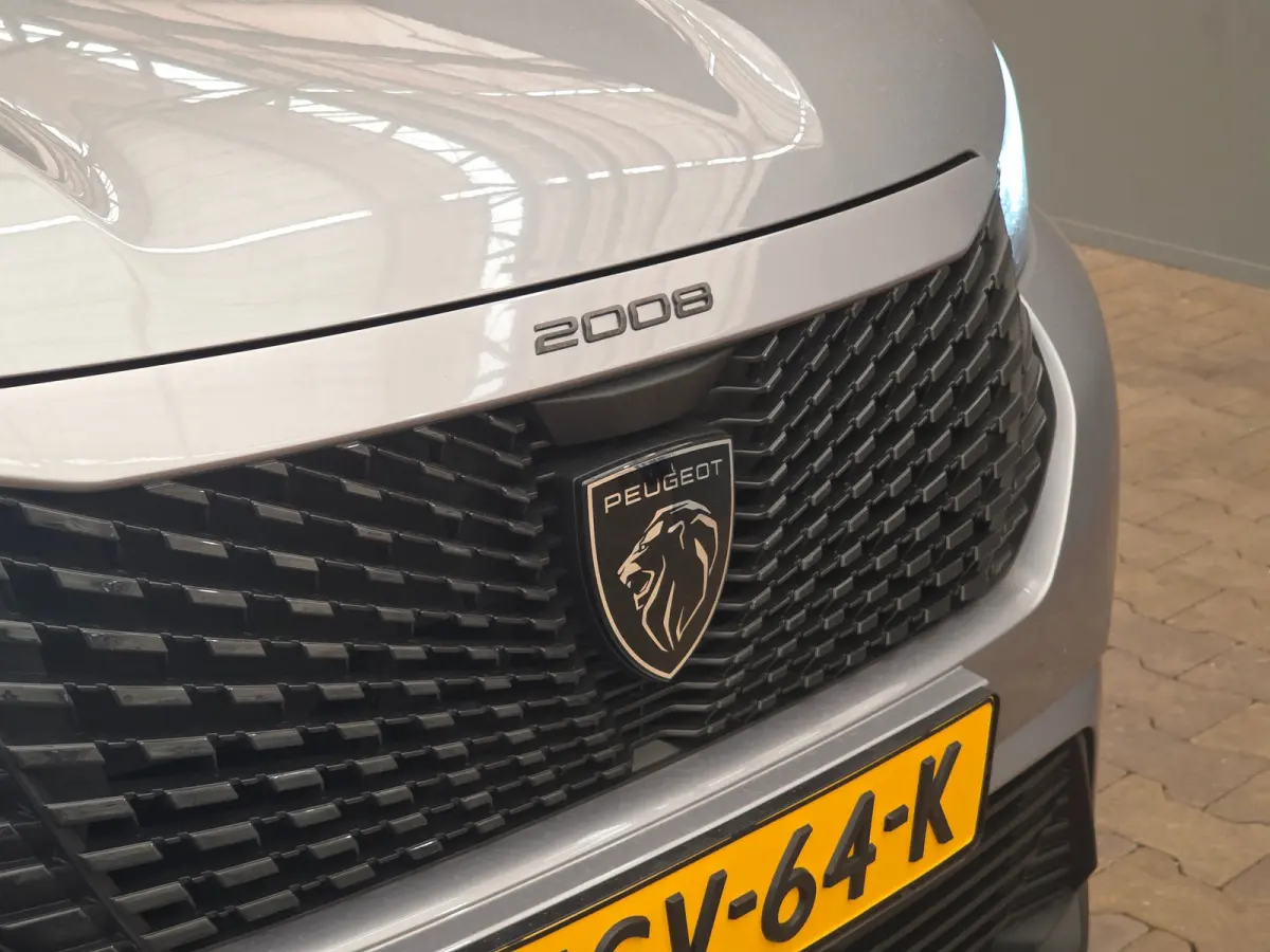 EV Active 50 kWh Carplay | Parkeersensoren | Keyless | Climate | Cruise | LED | Airco (automatisch) | Apple Carplay/Android Auto|telefoonintegratie premium | Cruise control