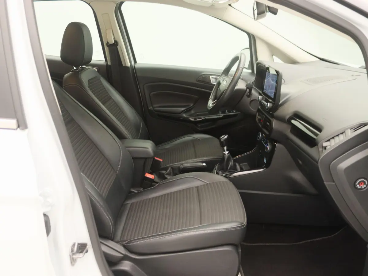 1.0 EcoBoost Trend Essential | Apple Carplay/Android Auto | Cruise Control | Climate Control | Parkeersensoren | Lichtmetalen Velgen |