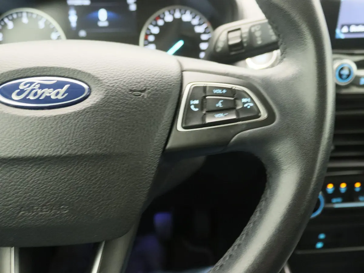 1.0 EcoBoost Trend Essential | Apple Carplay/Android Auto | Cruise Control | Climate Control | Parkeersensoren | Lichtmetalen Velgen |