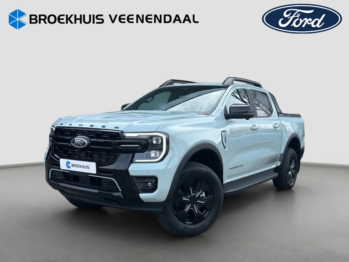 Plug-in-Hybrid Stormtrak e-4WD | €5965 korting !! | Rollertop | Getint glas | 18" LMV