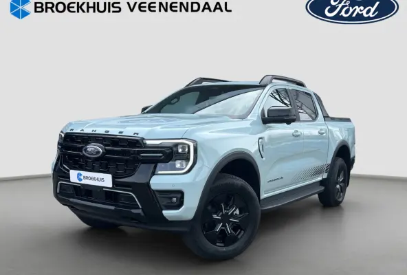 Plug-in-Hybrid Stormtrak e-4WD | €5965 korting !! | Rollertop | Getint glas | 18" LMV
