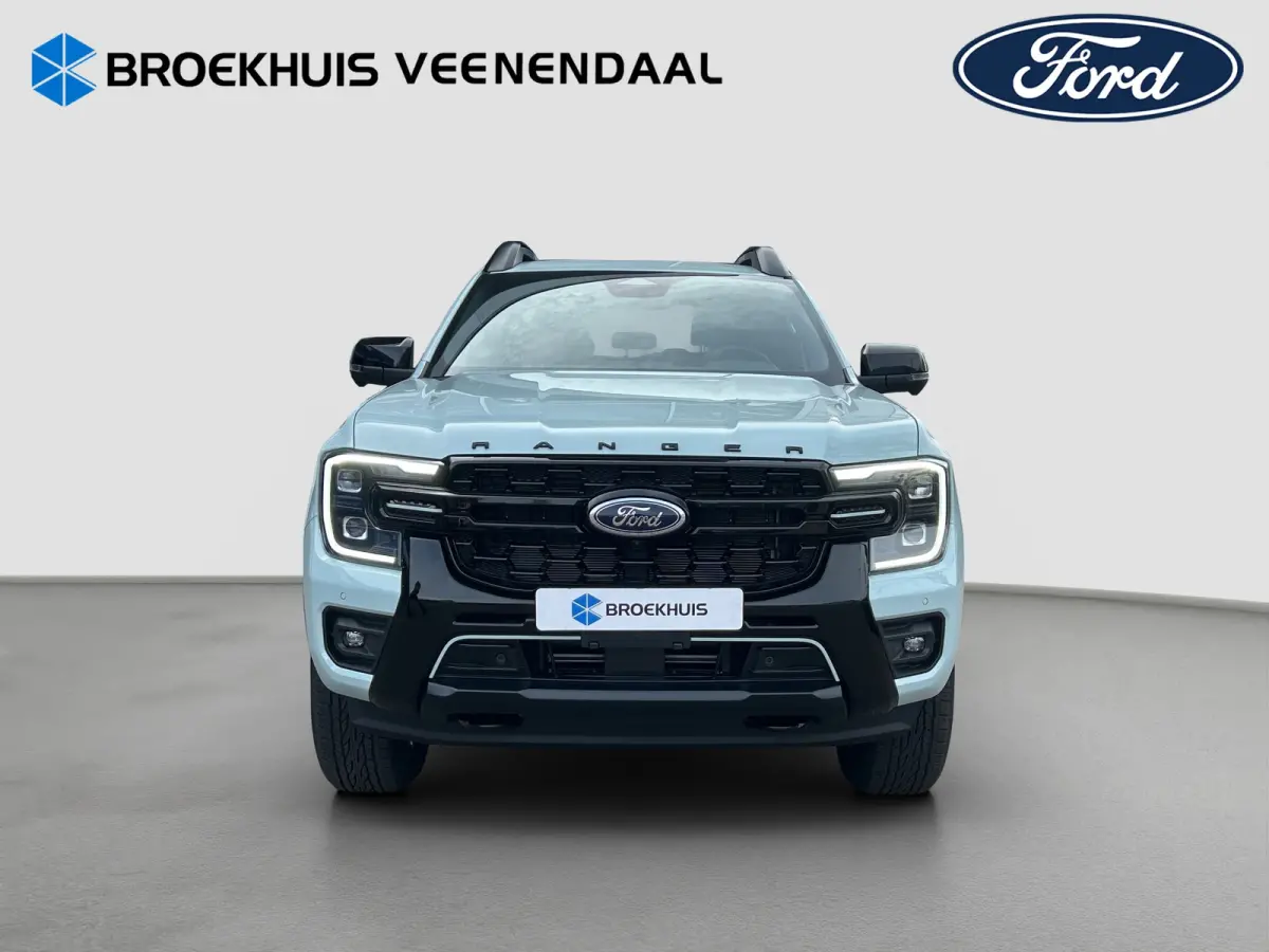 Plug-in-Hybrid Stormtrak e-4WD | €5965 korting !! | Rollertop | Getint glas | 18" LMV