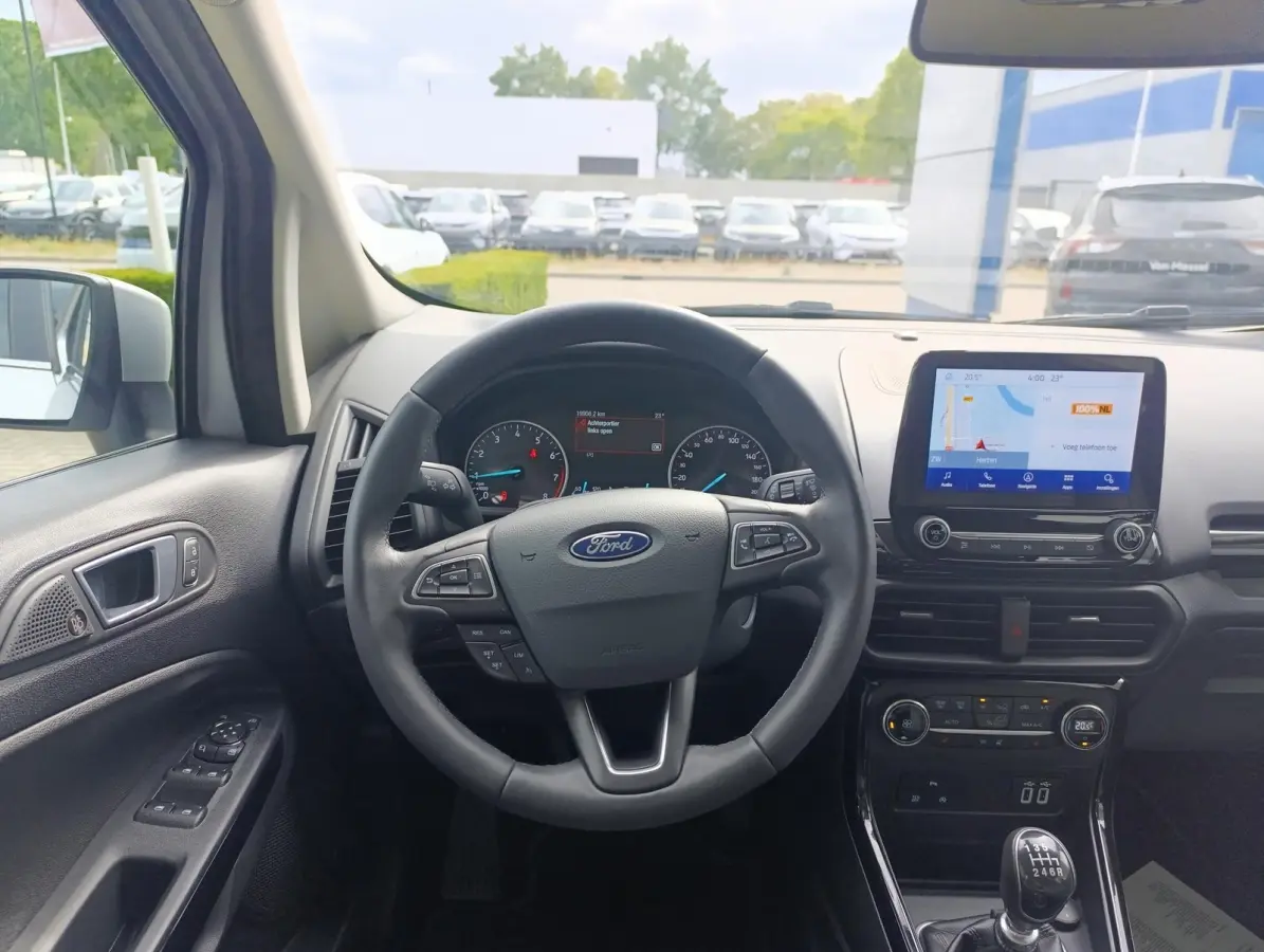 1.0 EcoBoost Titanium | Stoel/stuur voorruitverwarming | Camera | Dodehoekdetectie | B&O Audio | PDC V+A | Navigatie | Metallic lak